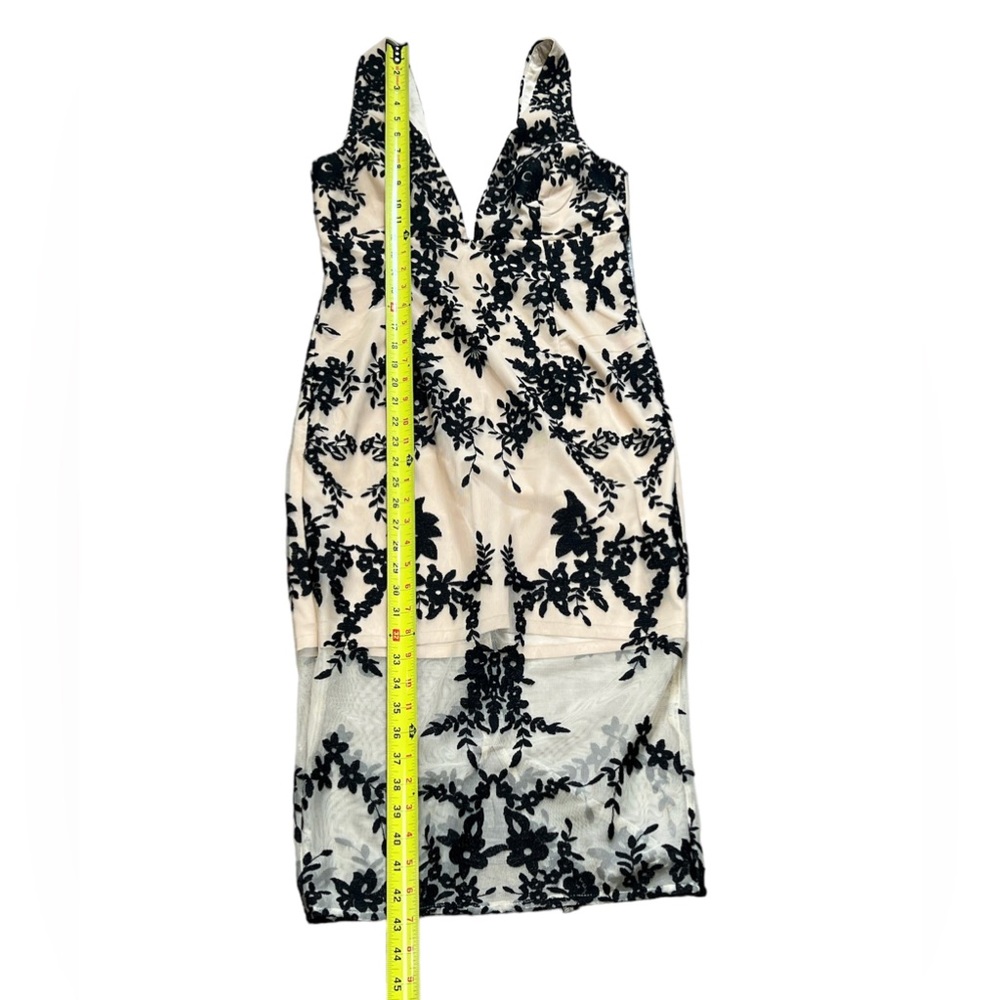 Bardot Sleeveless Embroidery Nude and Black Embroidered Midi Dress /Size: 6 - Picture 6 of 6
